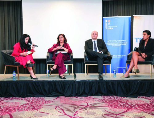 Participación en la conferencia “Hacia una ley contra la violencia digital”